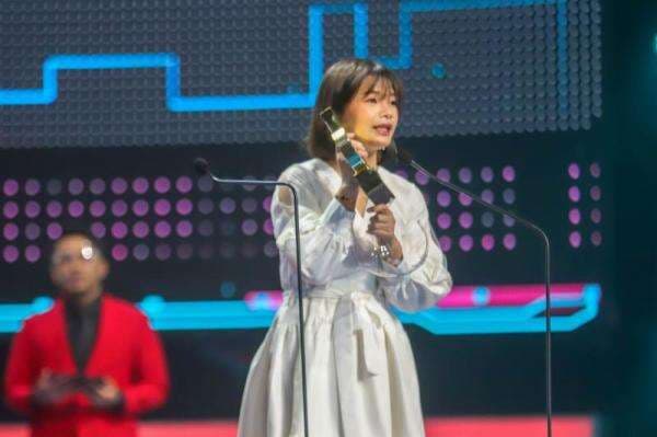 Velia Raih Best of Lifestyle TikTok Awards Indonesia 2021, Yuk Intip Foto-fotonya