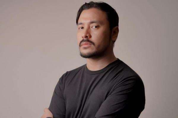 Profil dan Biodata Ello, Solois yang Kini Jadi Vokalis Dewa 19 Profil dan Biodata Ello, Solois yang Kini Jadi Vokalis Dewa 19