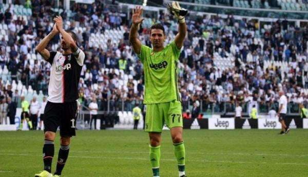 Gianluigi Buffon Perpanjang Kontrak di Parma Hingga 2024