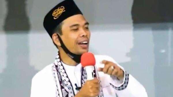 Sebut Anjing Najis, UAS: Bagaimana Mungkin Bisa Tersilap dan Tersalah Mengumpamakan Azan