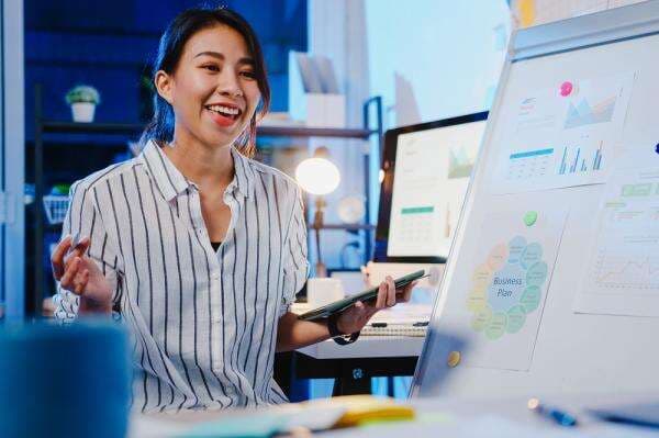 Mau Jago Bicara di Depan Umum? Ini Rekomendasi Kelas Public Speaking dan Kisaran Biayanya