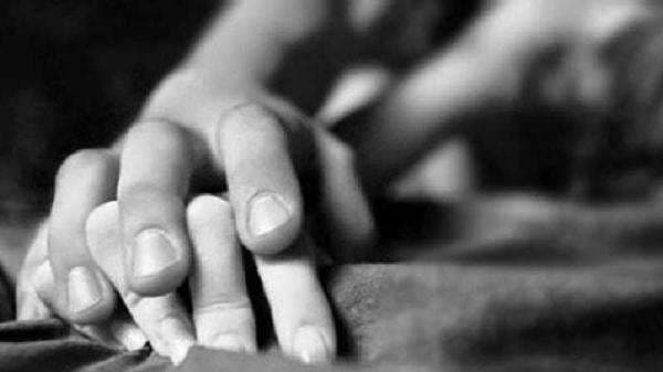 Gak Ada Akhlak, Oknum Guru Mesum di Toilet Musala dengan Emak-emak, Videonya Viral ke Mana-mana Gak Ada Akhlak, Oknum Guru Mesum di Toilet Musala dengan Emak-emak, Videonya Viral ke Mana-mana