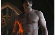 Robert `The Batman` Pattinson Harus Menghitung `Tegukan Air` untuk Scene Telanjang Dada