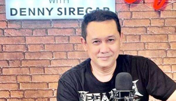 Gegara Belain Munarman, Orang Pro Jokowi Warning Penghinanya, Denny Siregar Ngegas: Ngancem Ya?