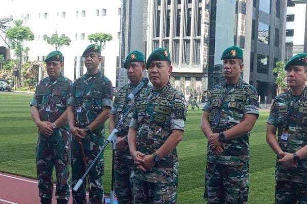 Perbedaan Seragam Baru TNI AD dengan Loreng Malvinas Perbedaan Seragam Baru TNI AD dengan Loreng Malvinas