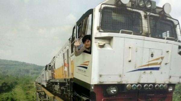 Bye-Bye Proyek Kereta Api Kalimantan Bye-Bye Proyek Kereta Api Kalimantan