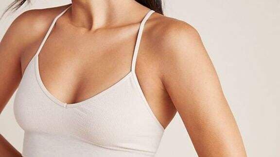 Bukan Hanya Lingerie, Ini 7 Baju Tidur yang Bisa Menyalakan Gairah Suami