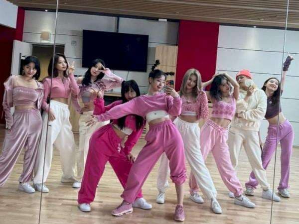 TWICE Sukses di Amerika & Kalahkan Rekor Blackpink, Fans di Korea Bangga & Ungkap Hal Ini