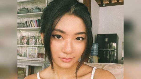 Rachel Florencia Selfie Hanya Pakai Bra Putih, Netizen: Seketika Semangat Membara!