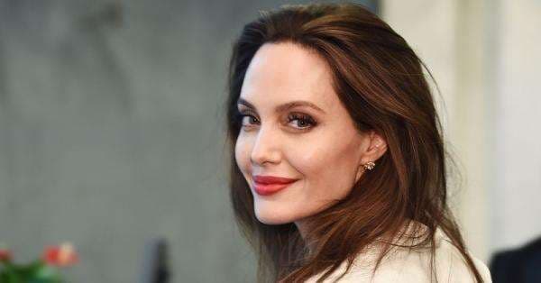 Biodata dan Kekayaan Angelina Jolie, Aktris Hollywood Terseksi Abad Ini