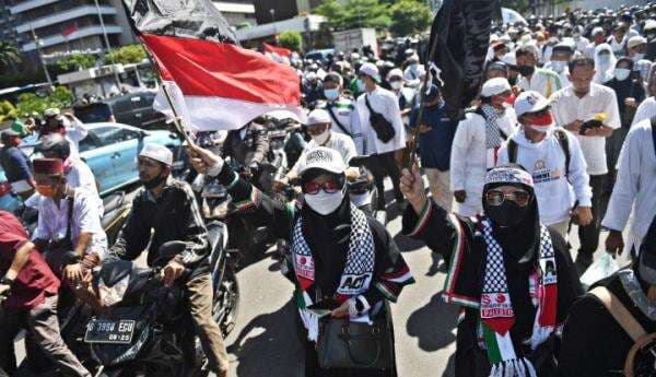 Salah Gerakan Salat Ketika Aksi PA 212, Buya Fikri Langsung Klarifikasi: Saya...