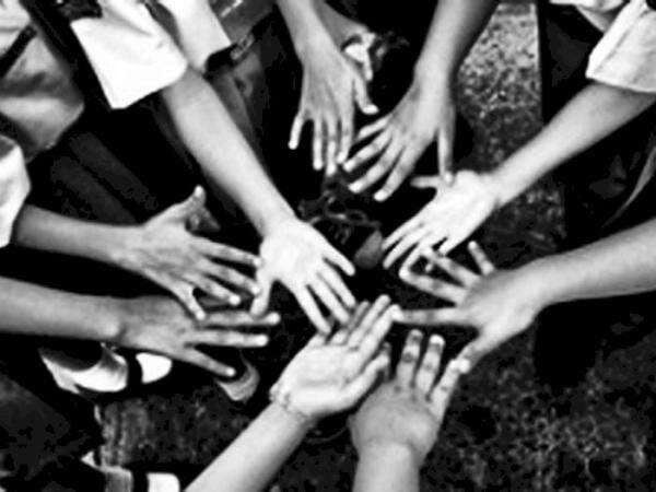 Jadi Permainan Sejak Zaman Dahulu, Ternyata Ini Arti 'Hompimpa Alaium Gambreng'