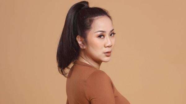 Tante Ernie Pakai Dress Ketat Pamer Body Goals Yahud, Netizen: Makin Semok, Gemes!