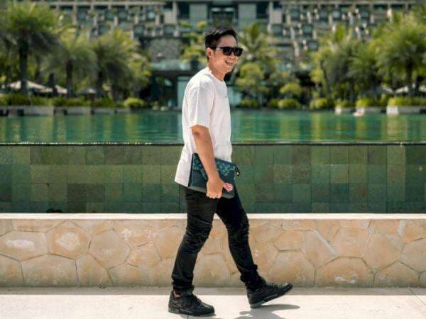 Tiba di Bareskrim, Gaya Doni Salmanan Pakai Air Jordan hingga Cengengesan Jadi Sorotan