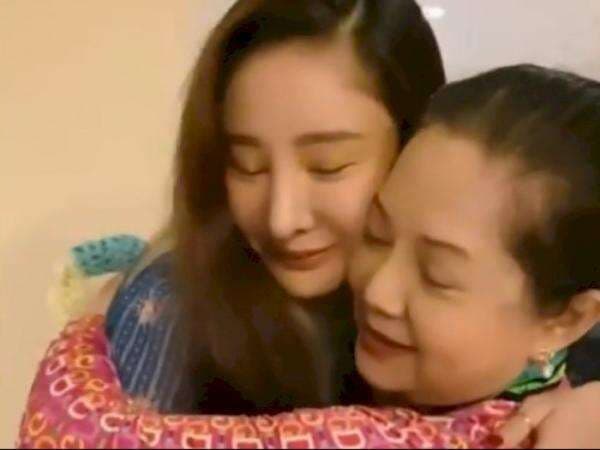 Ada Kejanggalan di Kematian Tangmo Nida, Sang Ibu Minta Jasad Anaknya Diautopsi Ulang