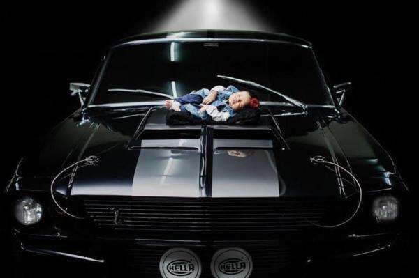 5 Gaya Gemas Baby Ameena Jalani Photoshoot, Nomor 4 Pose di Mobil Mewah Miliaran Rupiah