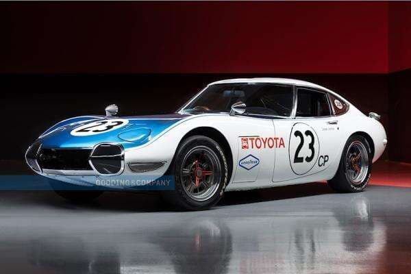 Toyota 2000GT Racikan Carroll Shelby jadi Mobil Sport Jepang Termahal