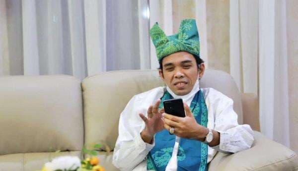 Angkat Suara Usai Namanya Masuk Daftar Penceramah Radikal, UAS Beri Peringatan Keras: Hati-hatilah!