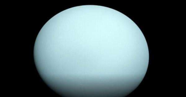 Karena Atmosfernya, Uranus Punya Warna Biru Indah