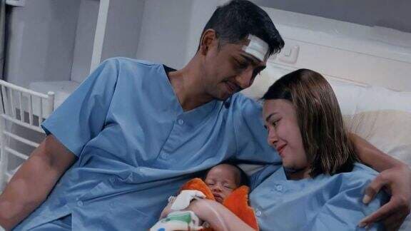 Gak Manusiawi! Pemeran Bayi Amanda Manopo di Ikatan Cinta Cuma Dibayar Rp200 Ribu per Episode: Sang Ibu: tapi Syutingnya Sampe Tengah Malem! Gak Manusiawi! Pemeran Bayi Amanda Manopo di Ikatan Cinta Cuma Dibayar Rp200 Ribu per Episode: Sang Ibu: tapi Syutingnya Sampe Tengah Malem!