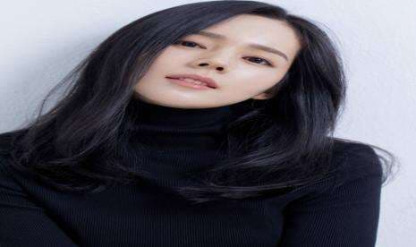 Han Ga In Ungkap Alasannya Menikah Pada Usia Muda Karena Ada Persaingan di Antara Aktris?