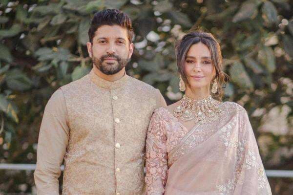Farhan Akhtar Nikahi Shibani Dandekar, Ungkap Enaknya Jadi Pengantin Baru
