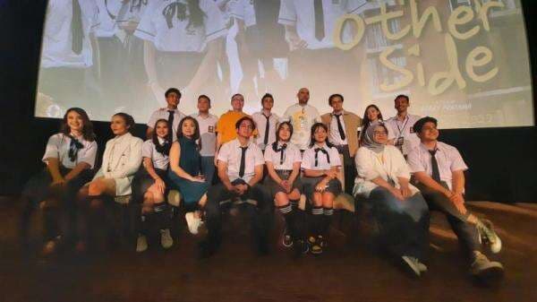 Davina Karamoy dan Sandy Pradana Adu Akting di Film "The Other Side", Ingatkan Penonton pada AADC