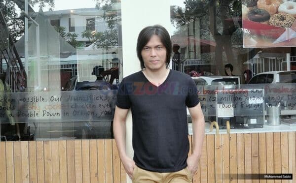 Kolaborasi dengan Musisi Dunia, Ini Misi Once Mekel di Lagu "Human Race"