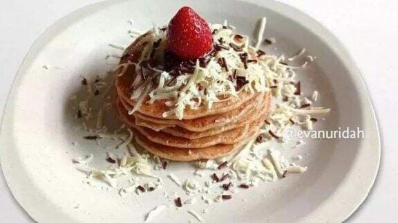 Snack Tinggi Kalori, Resep MPASI Strawberry Pancake Untuk Anak Usia 6 Bulan