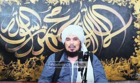 Peraih MURI Kaligrafi Juga Gak Bisa Baca Logo Halal Baru