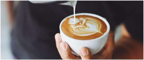 7 Cara minum kopi ini aman buat lambung, cocok bagi penderita maag