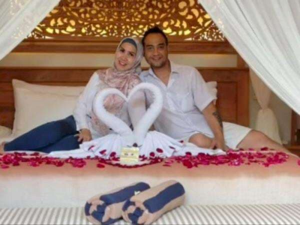 Puber Lagi, Venna Melinda Diledek Gegara Pamer Pose Ciuman Sama Suami: Malu Dilihat Anak