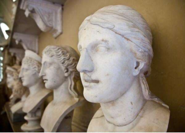 Seni yang Pembuatannya dengan Cara Menggunakan Teknik teknik Ukir, Ini Jawabannya