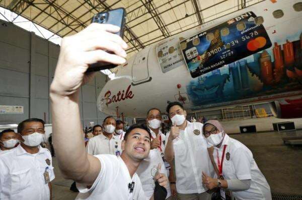 Gandeng Lion Group, BNI Luncurkan Kartu Co Brand BNI–Batik Air