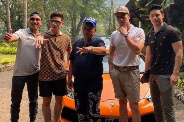 Hotman Paris Foto Bareng Verrell Bramasta dan Athalla Naufal: Para Pemuda Seusiaku