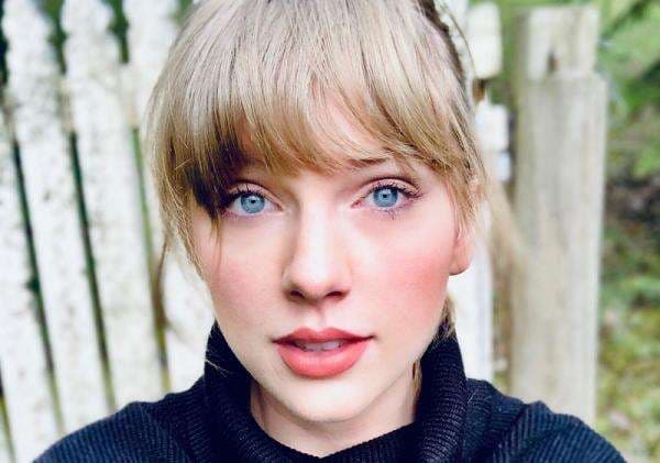 Taylor Swift Tulis Lagu Baru untuk Film <i>Where the Crawdads Sing</i>