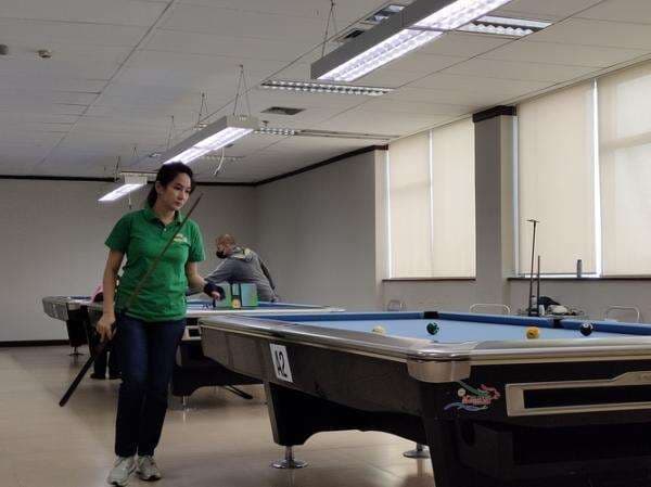 Wow! Angeline Ticoalu Jadi Atlet Wanita Indonesia Satu-satunya di Turnamen Biliar Las Vegas Wow! Angeline Ticoalu Jadi Atlet Wanita Indonesia Satu-satunya di Turnamen Biliar Las Vegas