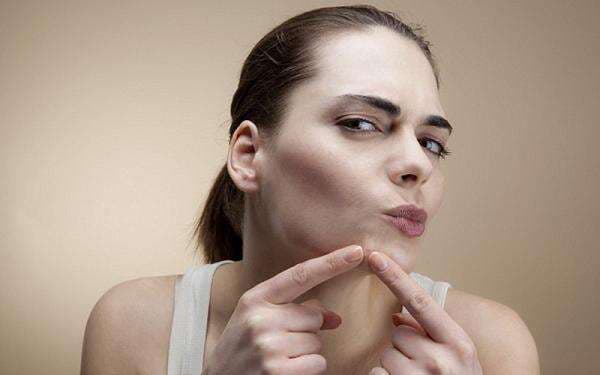 Arti Jerawat di Dagu