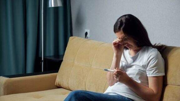 Sudah Menikah Lama dan Sulit Hamil, Kapan Perlu Cek Kesuburan? Simak Kata Dokter Ahli Ini Moms..