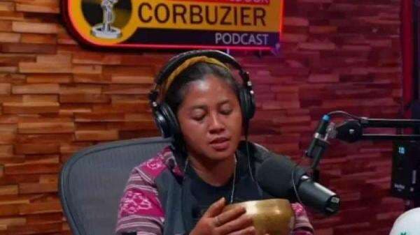 Pawang Hujan Rara Ngaku Pegang Remote Langit, Juga Bisa Ajak Komunikasi Gempa Susulan