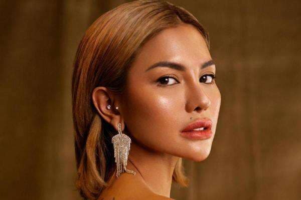 Nikita Mirzani Diisukan Terima 2 Tas Mewah dari Juragan 99, Netizen: Klarifikasi Dong!