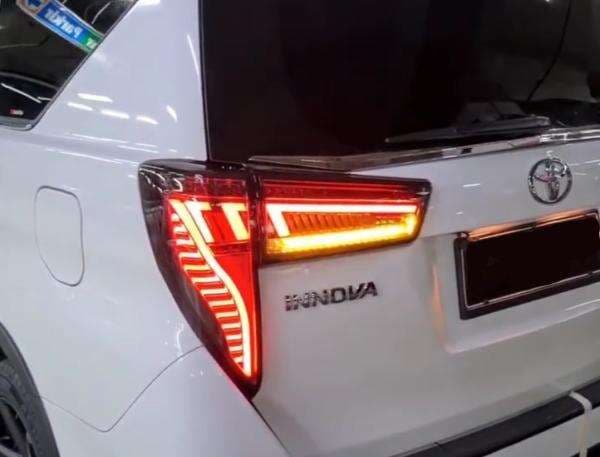 Lampu Belakang Toyota Kijang Innova Reborn Aftermarket
