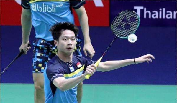 Ini Cara Pukulan Servis dengan Gerak Menipu pada Bulu Tangkis Seperti Kevin Sanjaya