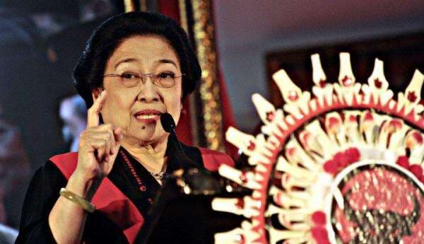 BBM Naik Zaman Jokowi, "Megawati-Puan Maharani Gak Nangis Lagi?"