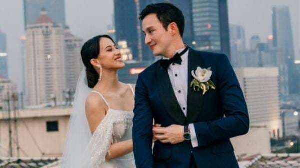 Janisaa Pradja Cantik bak Putri Dongeng di Hari Pernikahan, Sah Jadi Istri Mike Lewis!