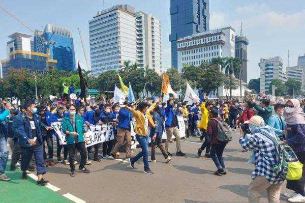 Ada Aksi Mahasiswa, Jalan Sekitar Patung Kuda Ditutup Sementara