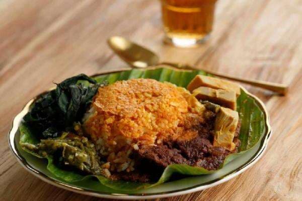 Rumah Makan Padang Enak di Jakarta, Dijamin Bikin Ketagihan