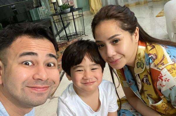 Terungkap! Nagita Slavina Sering Gelisah saat Raffi Ahmad Tak di Rumah, Rafathar: Papa Kangen Sama Mama Gak Sih?