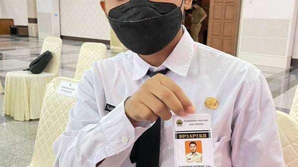 Jadi ASN Pemprov Jateng, Tuna Netra Ini Bangga Ketemu Ganjar Jadi ASN Pemprov Jateng, Tuna Netra Ini Bangga Ketemu Ganjar