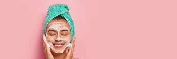 Super Underrated! Face Wash Y.O.U Hy! Amino dengan Amino Acid Patut Dicoba, lho!